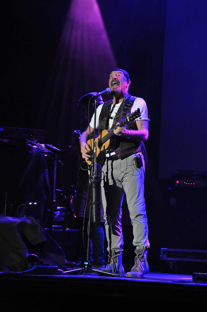 ANDERON, IAN (JETHRO TULL’S)  plays Thick As A Brick (013 – 11-11-’13)